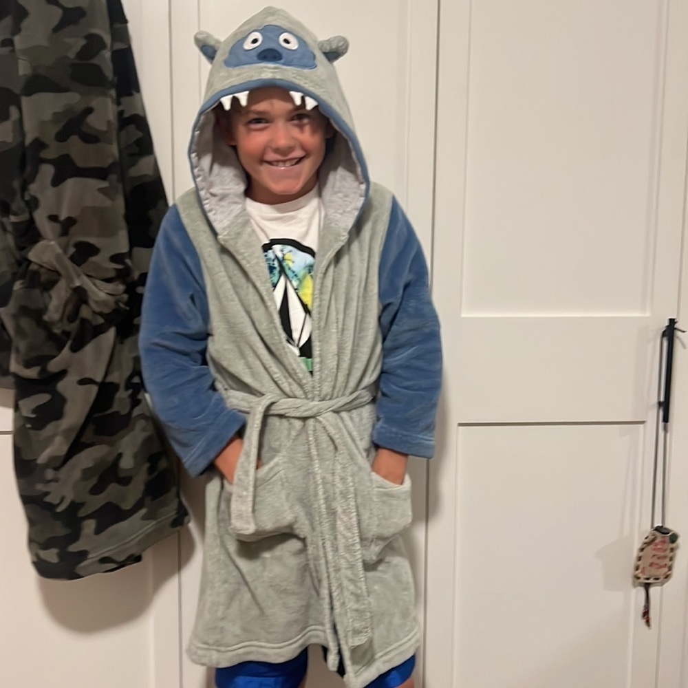 Tucker and Tate Abominable Snowman Robe